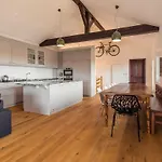 펜션 Cherry Orchard House 슈마르트노