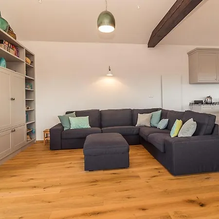 Cherry Orchard House Semesterbostad Smartno