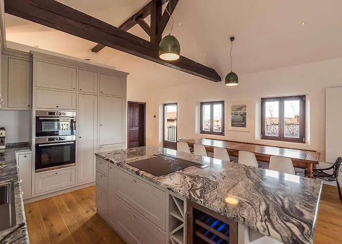 度假居 Cherry Orchard House 斯马尔诺