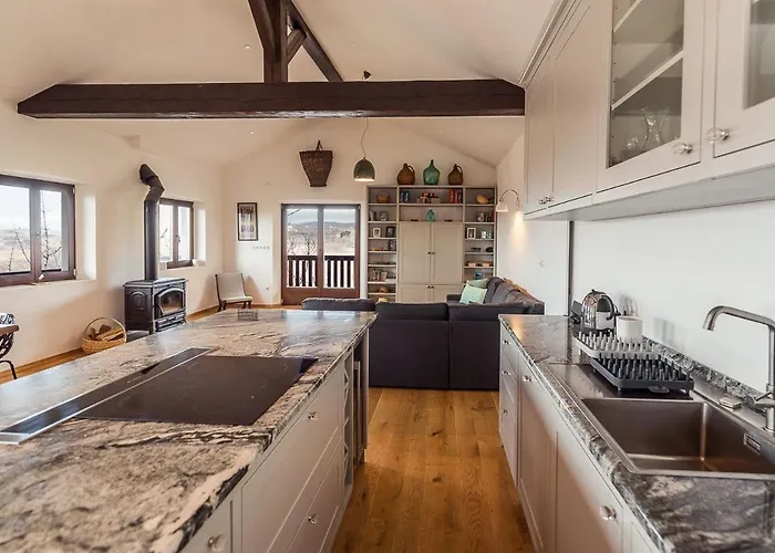 Cherry Orchard House * Smartno